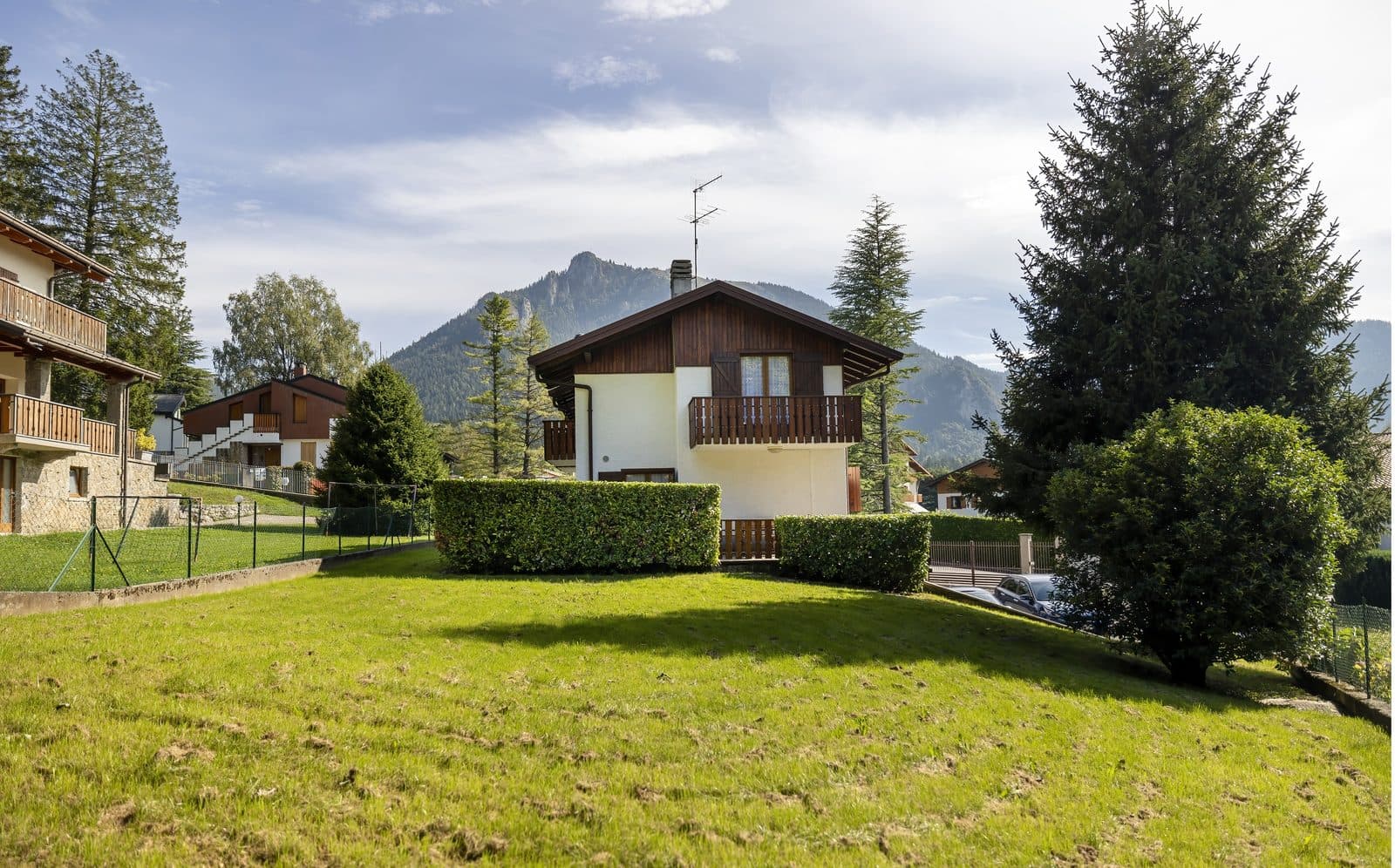 Villa Prato Ovest, Bratto — Castione della Presolana